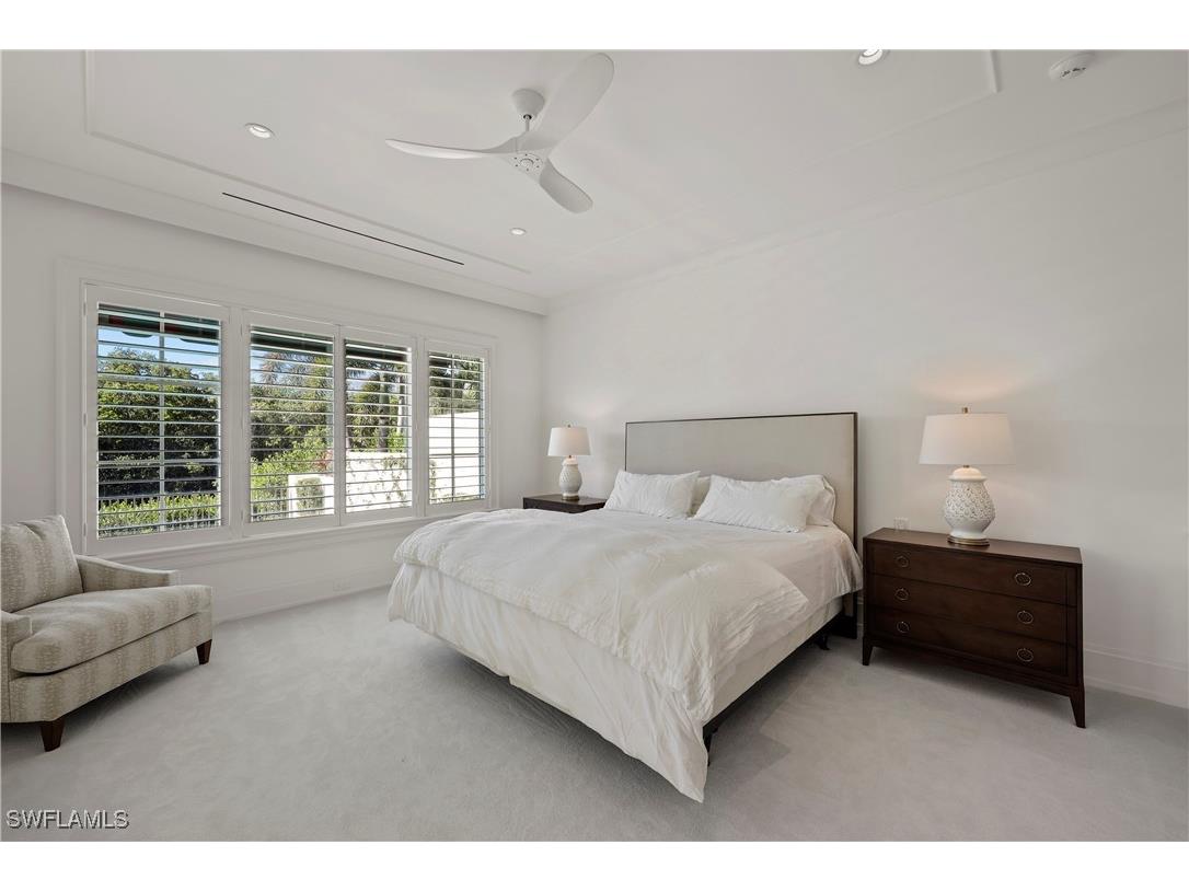 8057 Via Vecchia Naples FL 34108 225083777 image14