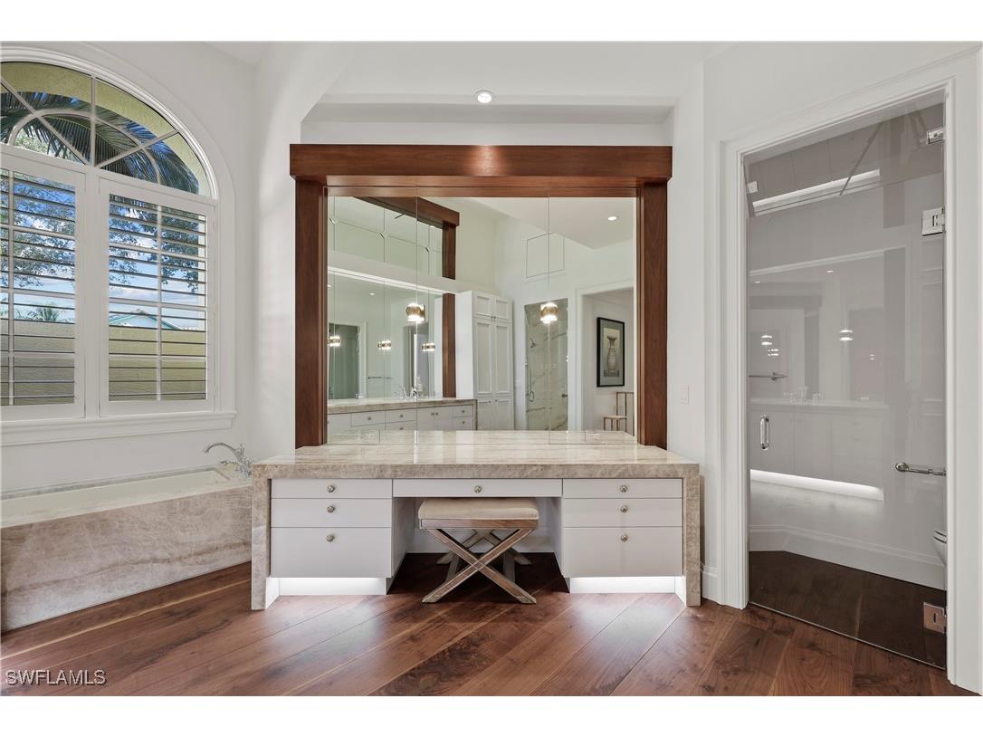 8057 Via Vecchia Naples FL 34108 225083777 image17