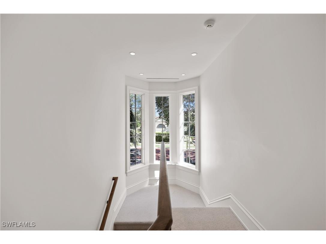 8057 Via Vecchia Naples FL 34108 225083777 image20