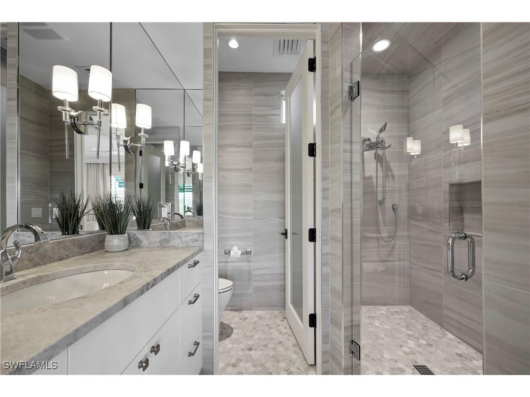 8057 Via Vecchia Naples FL 34108 225083777 image31