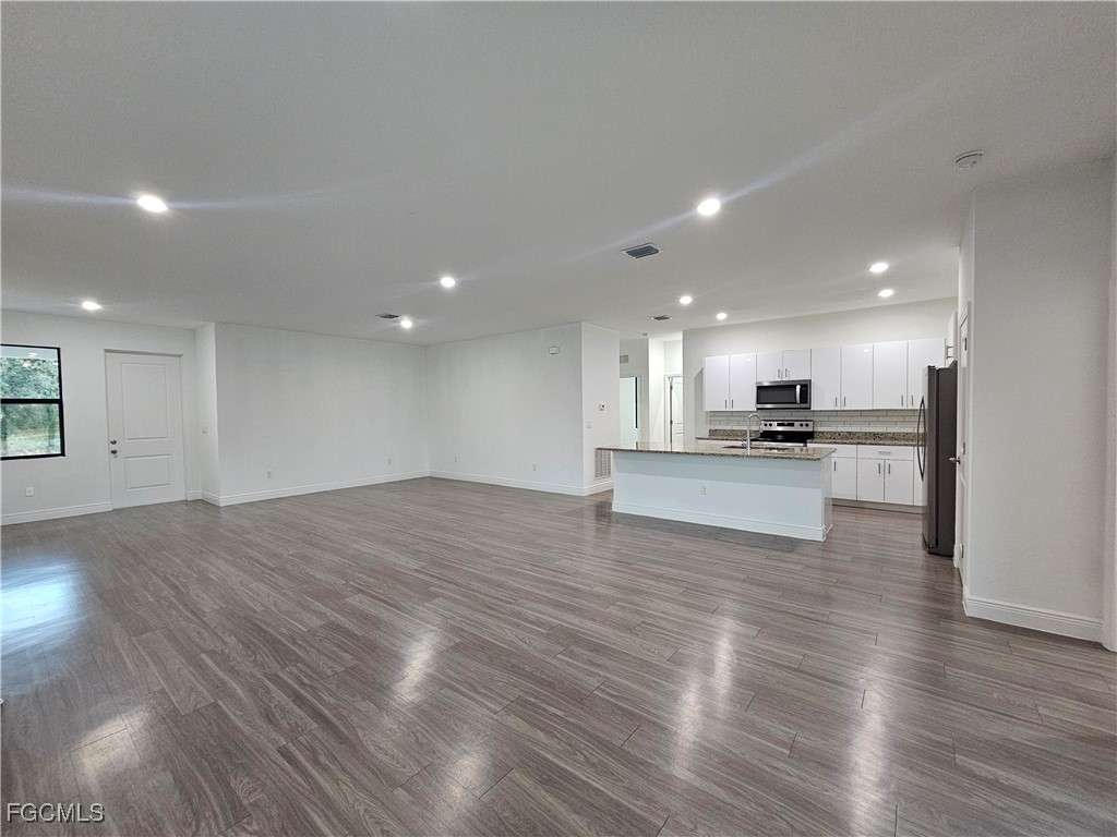 8059 Sherwood Circle Labelle FL 33935 2026005101 image3