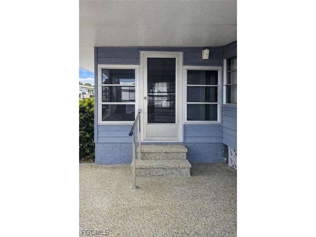 806 Homefolks St North Fort Myers FL 33917 2026008263 image3