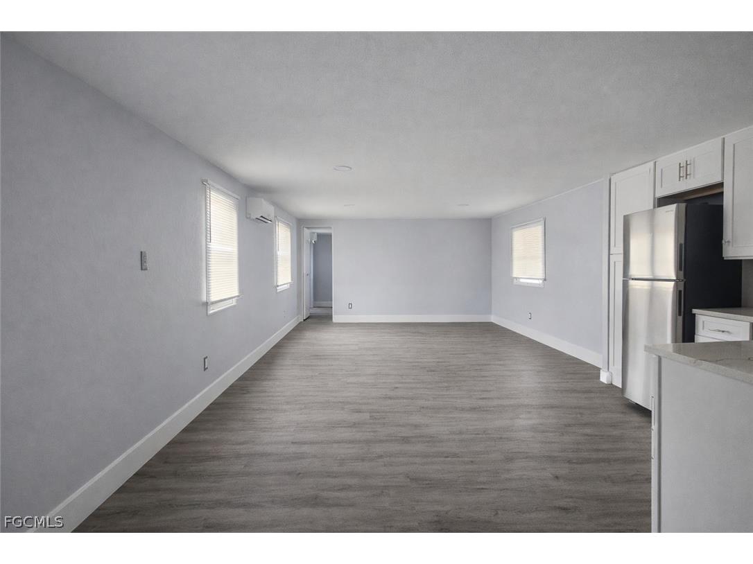 806 Homefolks St North Fort Myers FL 33917 2026008263 image5