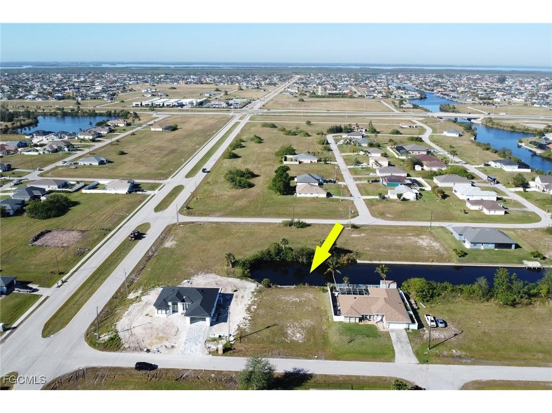 806 NW 28th Place Cape Coral FL 33993 2025015070 image2