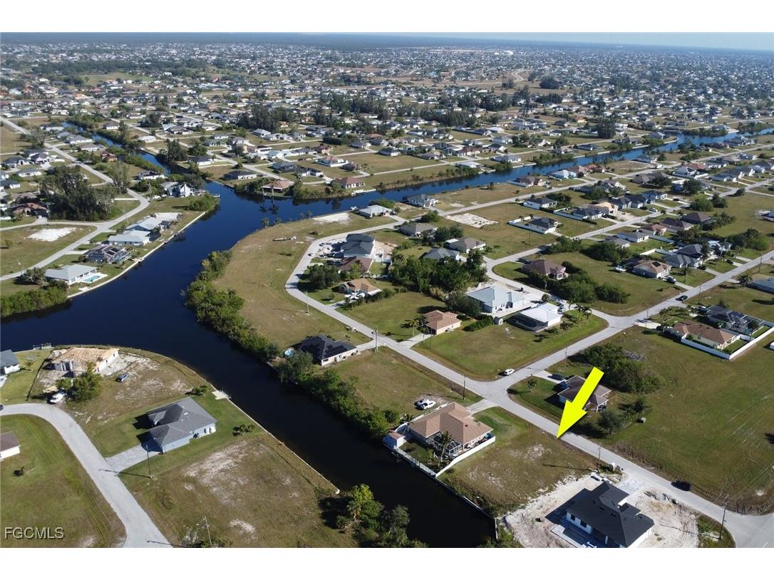 806 NW 28th Place Cape Coral FL 33993 2025015070 image6