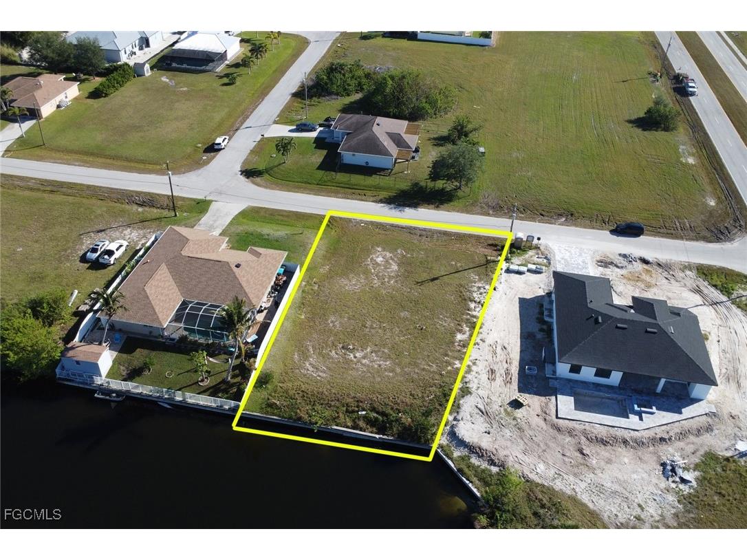 806 NW 28th Place Cape Coral FL 33993 2025015070 image7