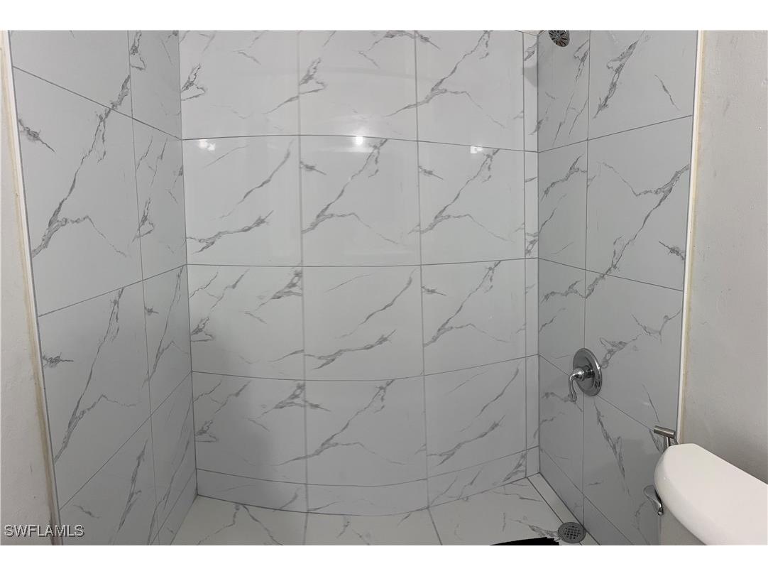 806 W 80 Place Hialeah FL 33014 225059645 image15