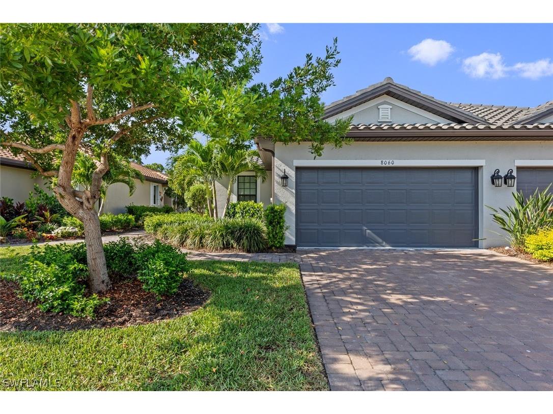 8060 Calle Canovas Court Naples FL 34114 224046573 image1