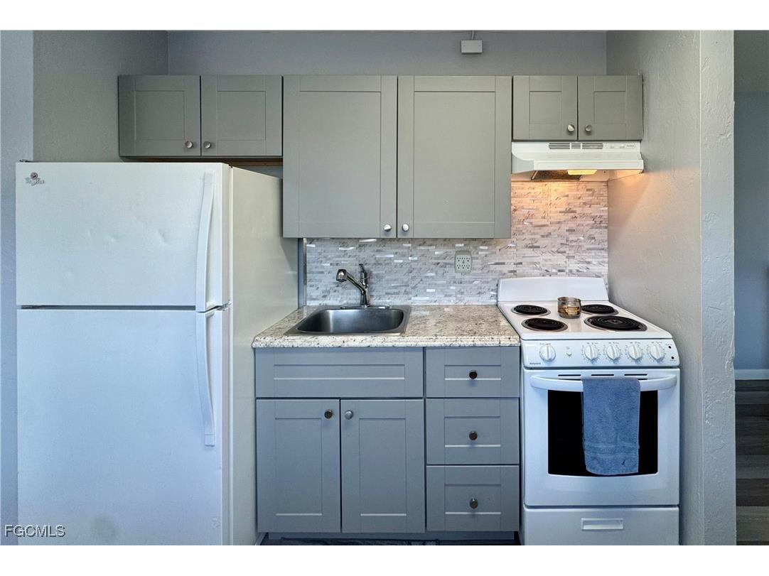 8061 Country Road #202 Fort Myers FL 33919 2025022423 image6