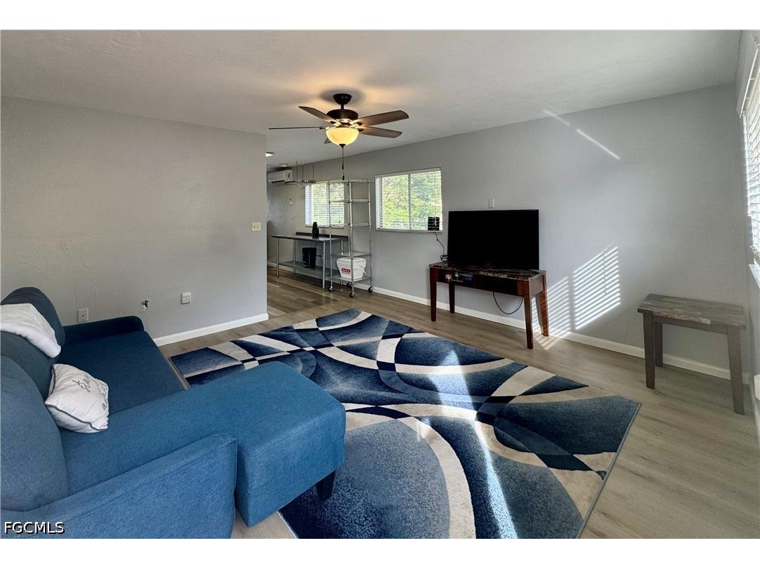 8061 Country Road #202 Fort Myers FL 33919 2026015275 image5