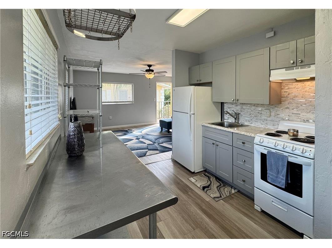 8061 Country Road #202 Fort Myers FL 33919 2026015275 image9