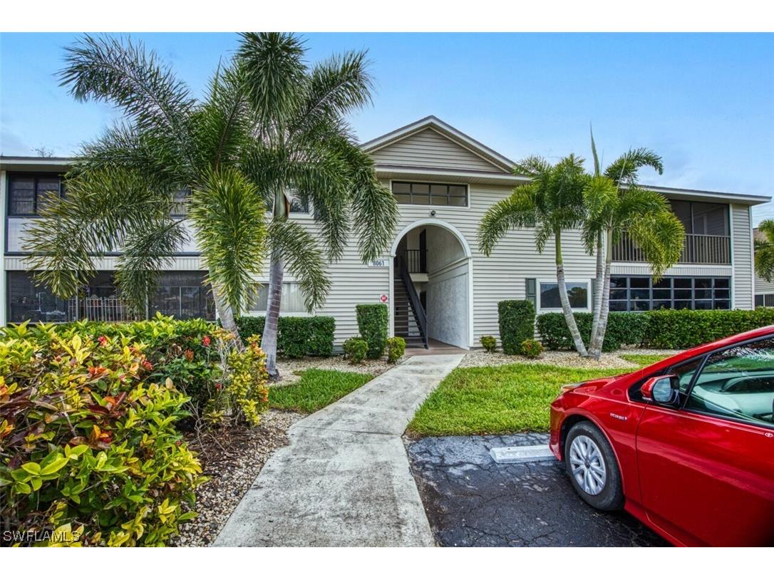8061 S Woods Circle #2 Fort Myers FL 33919 224018426 image1