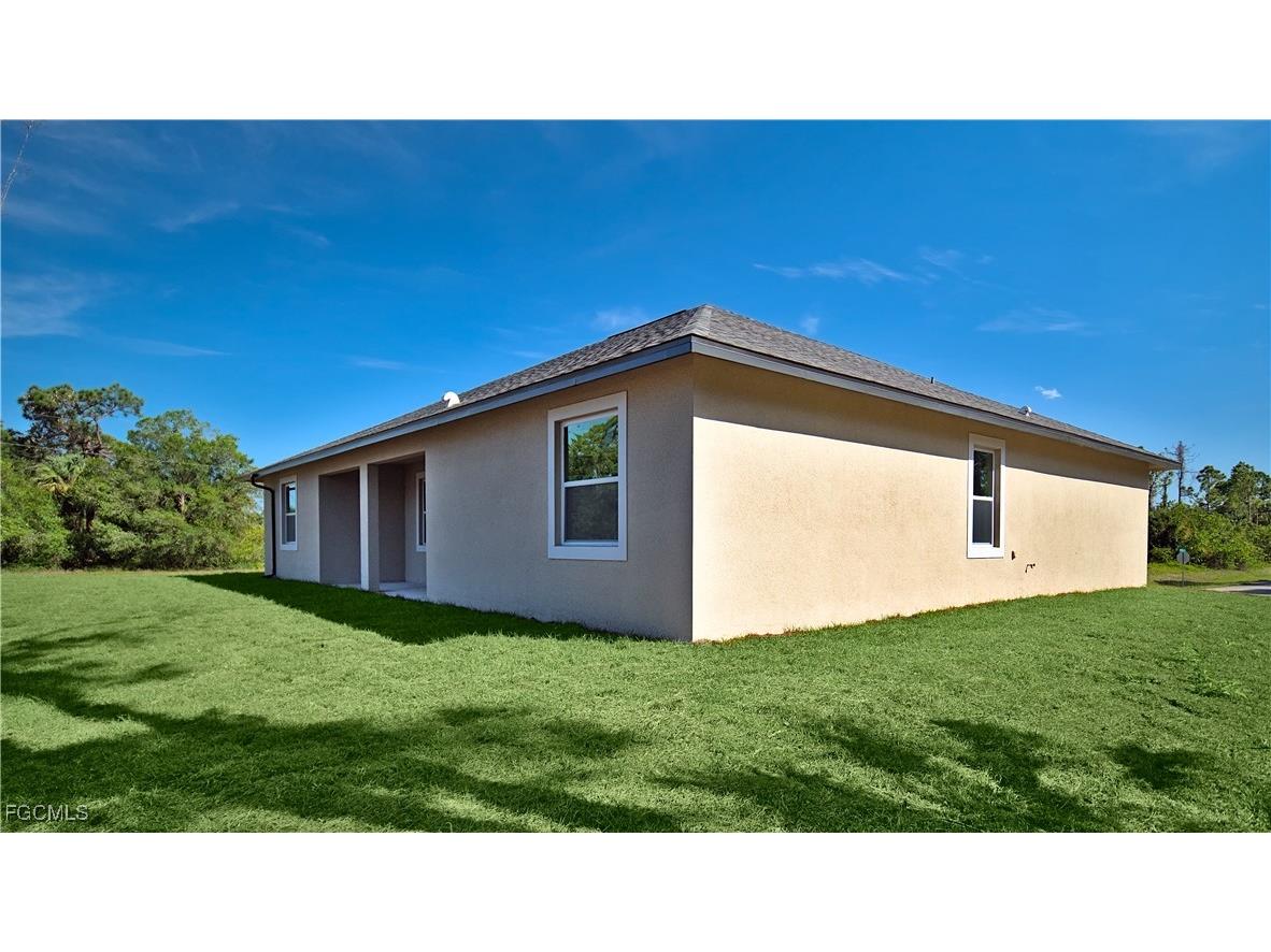 8064 Sunrise Circle Labelle FL 33935 2025009979 image3