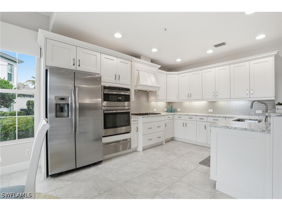 8066 Signature Club Circle #102 Naples FL 34113 226020825 image10