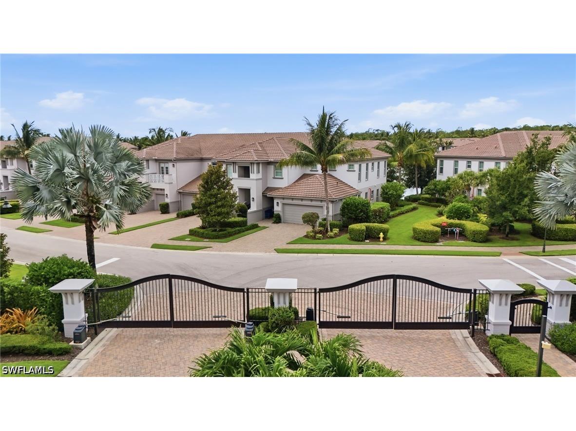 8066 Signature Club Circle #102 Naples FL 34113 226020825 image3