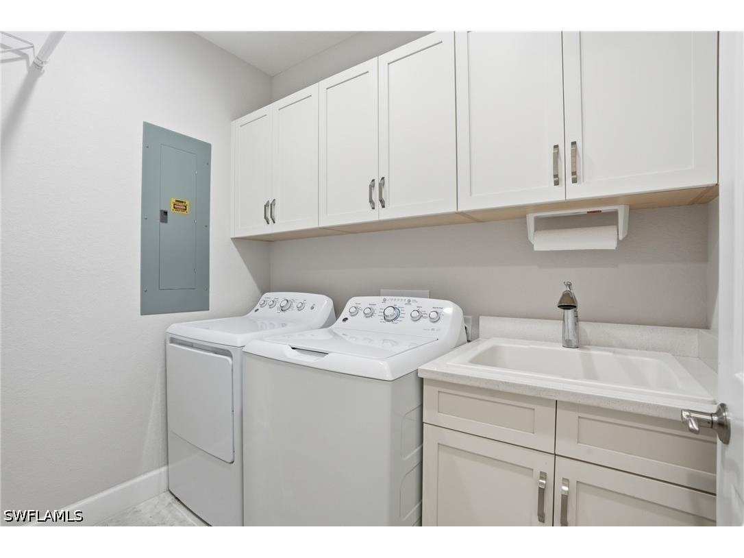 8066 Signature Club Circle #102 Naples FL 34113 226020825 image36