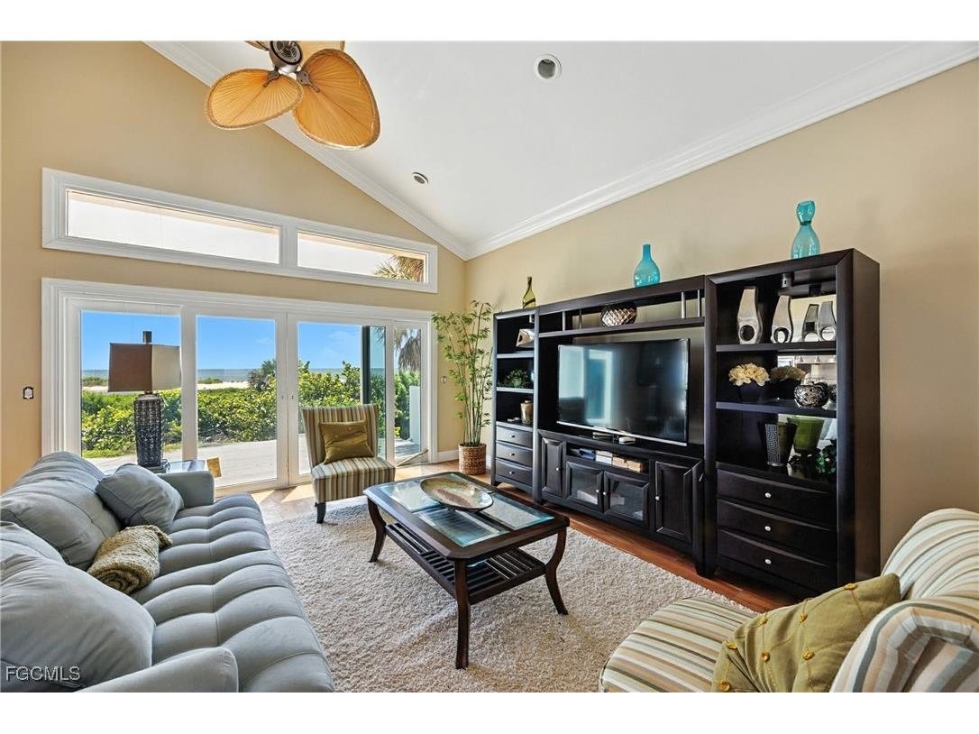 8068 Estero Boulevard Fort Myers Beach FL 33931 2025007458 image11