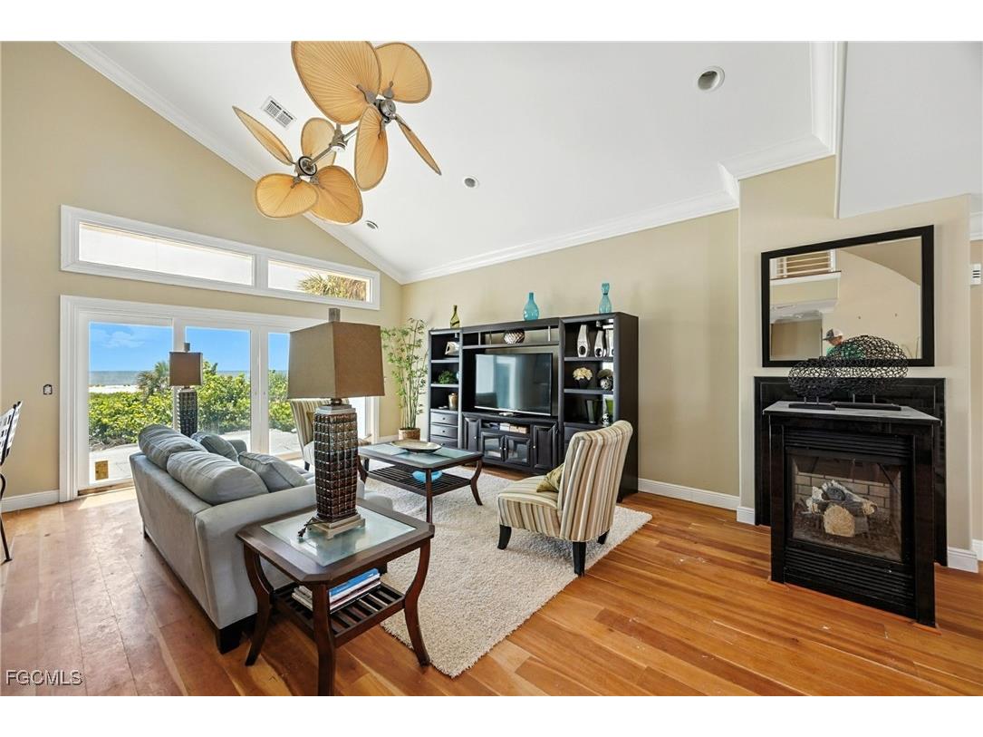 8068 Estero Boulevard Fort Myers Beach FL 33931 2025007458 image12
