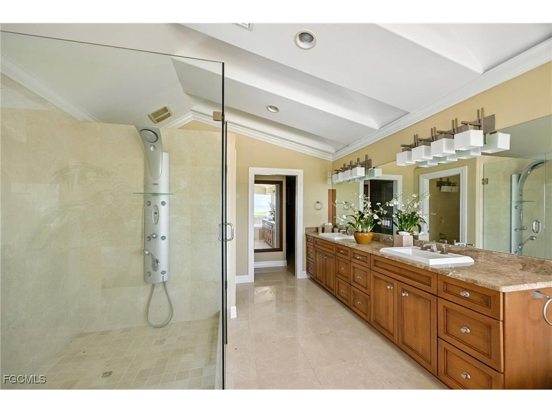 8068 Estero Boulevard Fort Myers Beach FL 33931 2025007458 image18