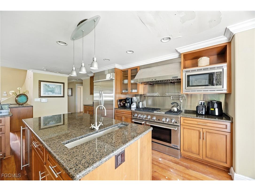 8068 Estero Boulevard Fort Myers Beach FL 33931 2025007458 image7