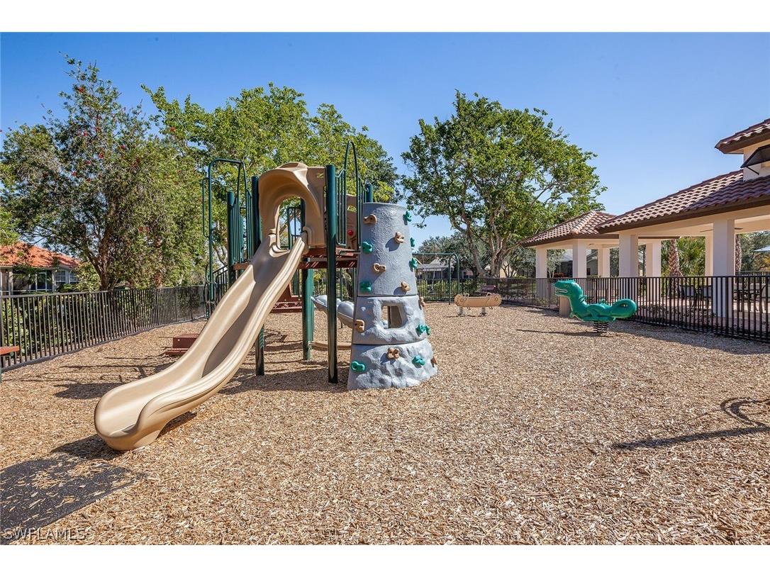 8069 San Vista Circle Naples FL 34109 226007130 image31