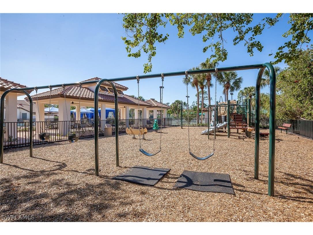 8069 San Vista Circle Naples FL 34109 226007130 image32