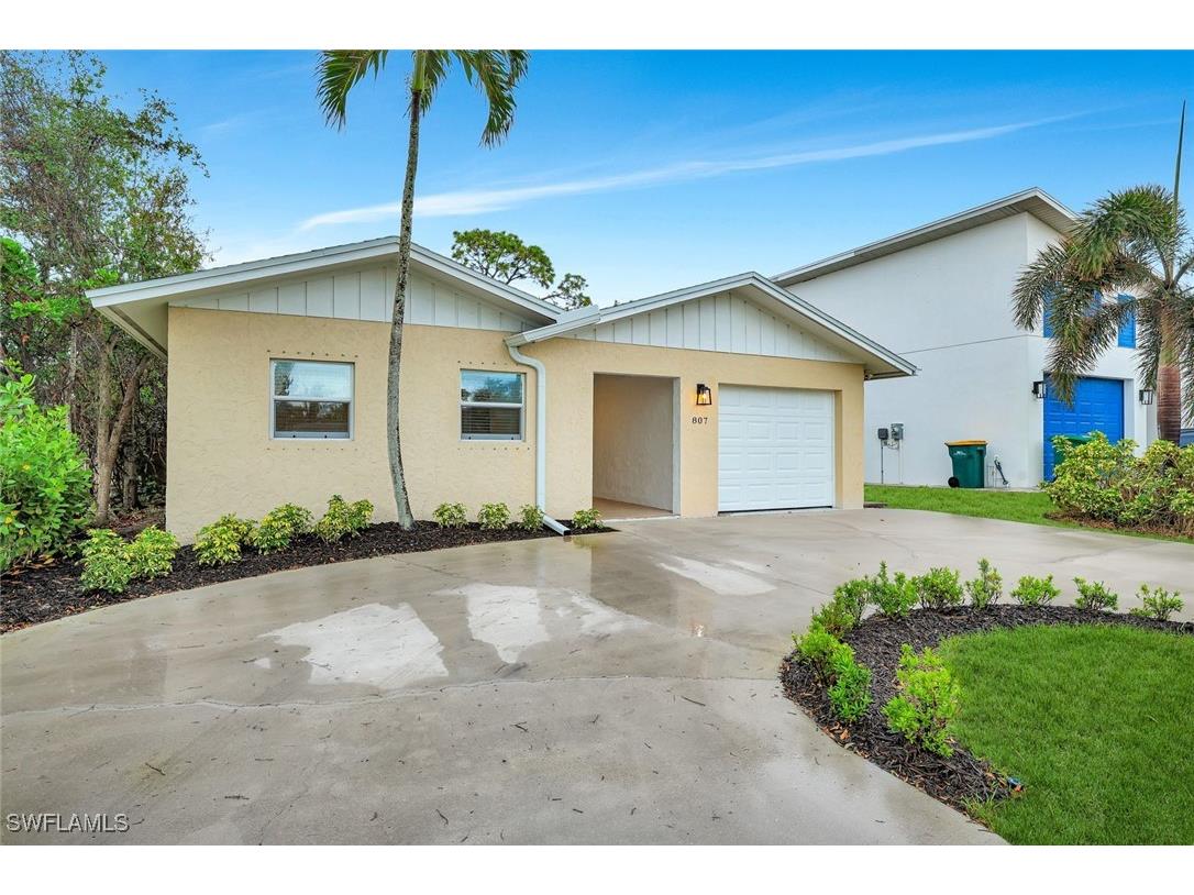 807 108th Avenue N Naples FL 34108 224095336 image2