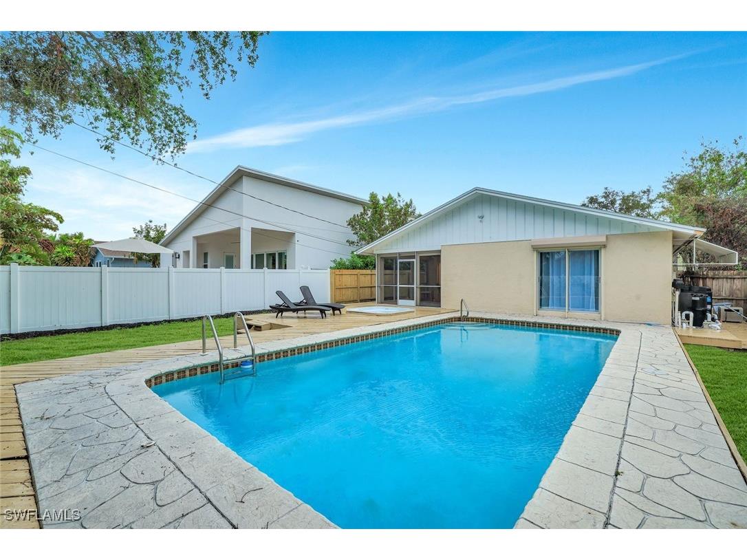 807 108th Avenue N Naples FL 34108 224095336 image23
