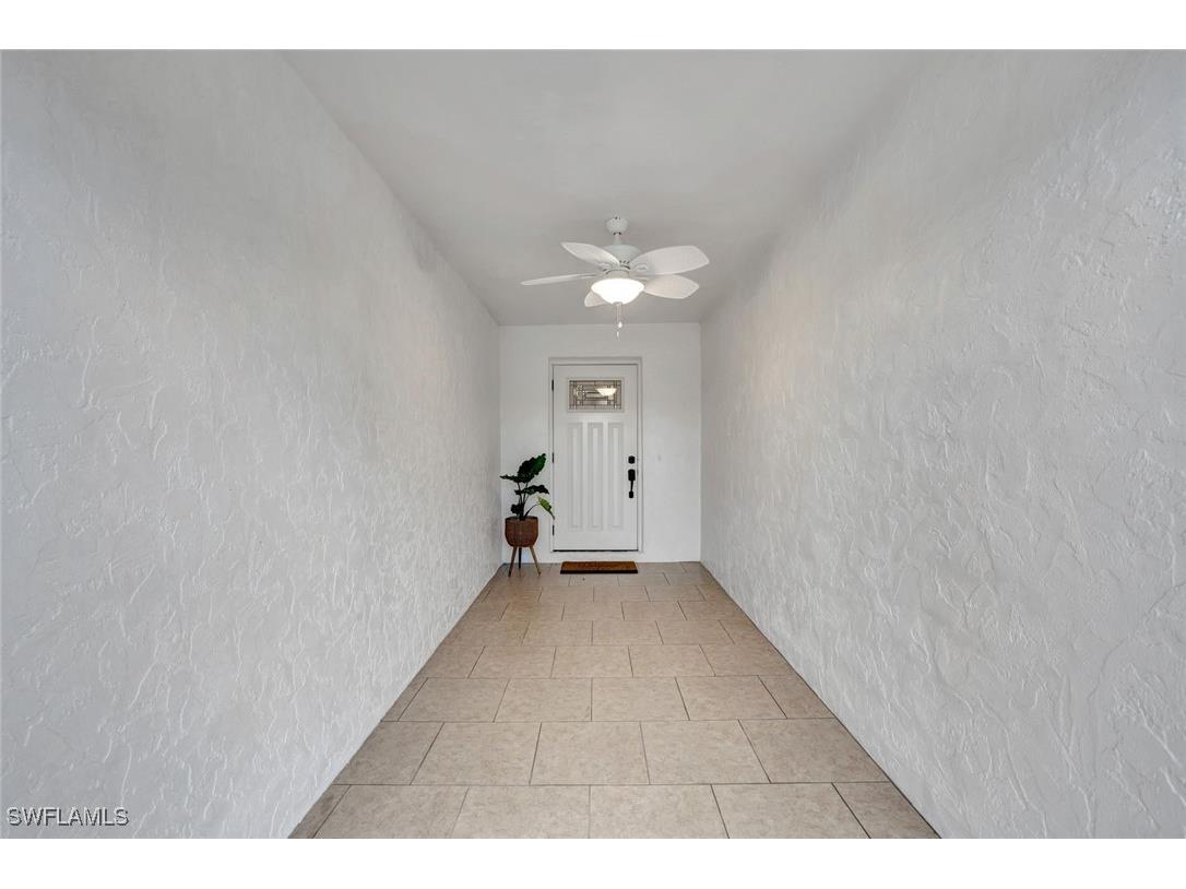 807 108th Avenue N Naples FL 34108 224095336 image3