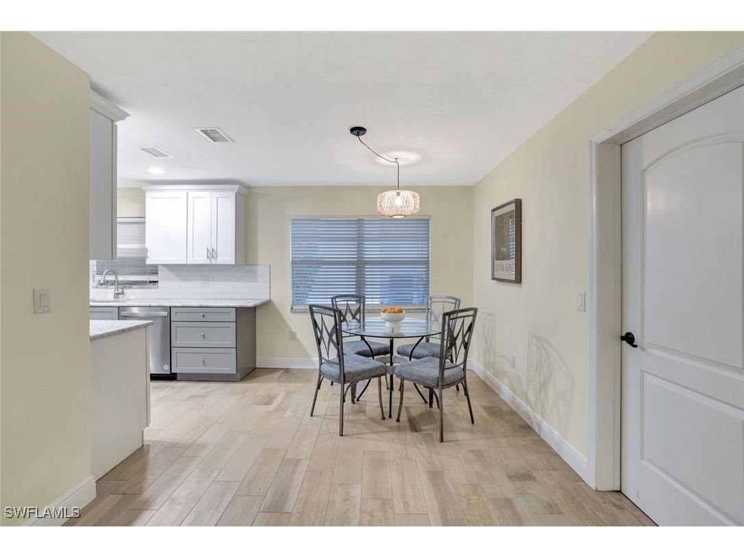 807 108th Avenue N Naples FL 34108 224095336 image9