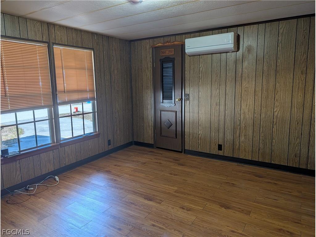 807 Holly Berry Court North Fort Myers FL 33917 2026007096 image19