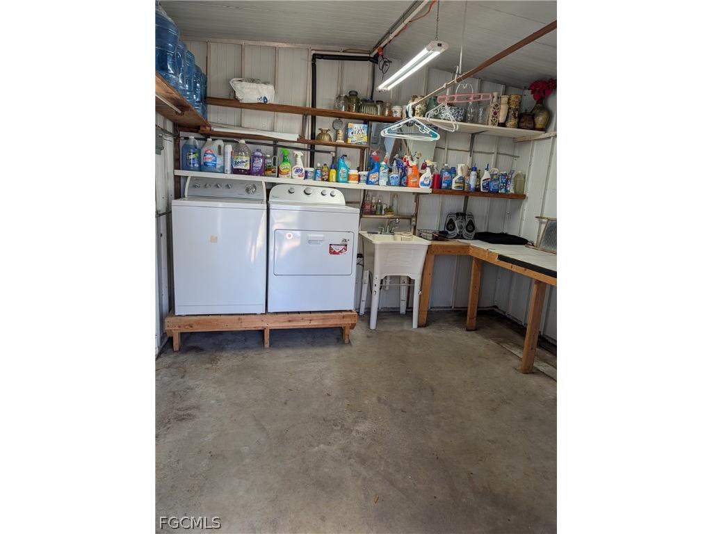 807 Holly Berry Court North Fort Myers FL 33917 2026007096 image33