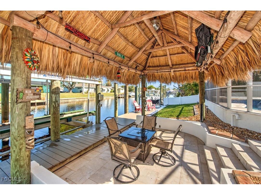 807 Montclaire Court Cape Coral FL 33904 2025026128 image32