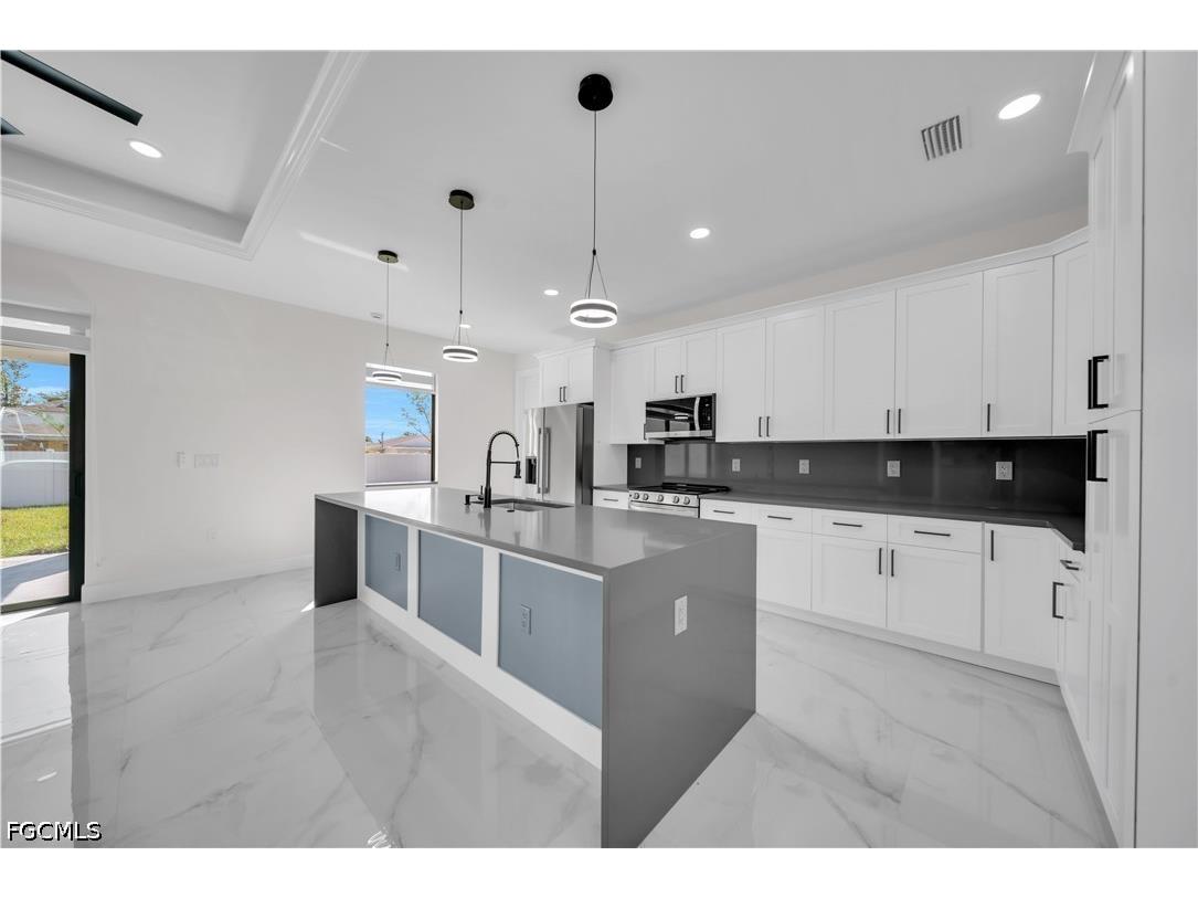 807 Nicholas Parkway W Cape Coral FL 33991 2026019485 image12