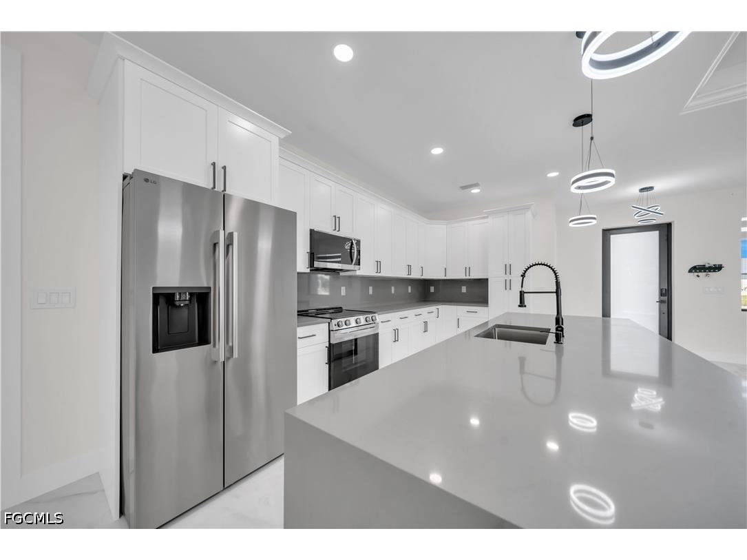 807 Nicholas Parkway W Cape Coral FL 33991 2026019485 image16