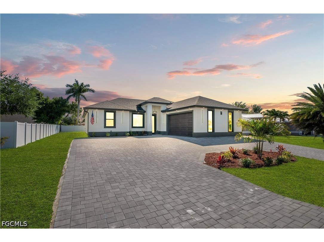 807 Nicholas Parkway W Cape Coral FL 33991 2026019485 image3