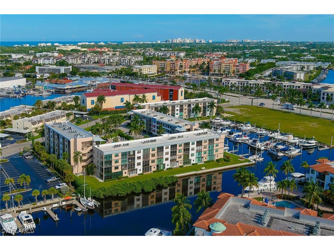 807 River Point Drive #102D Naples FL 34102 223030994 image1