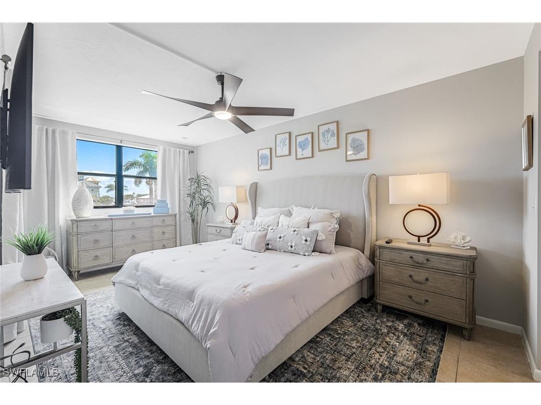 807 River Point Drive #102D Naples FL 34102 225063904 image13