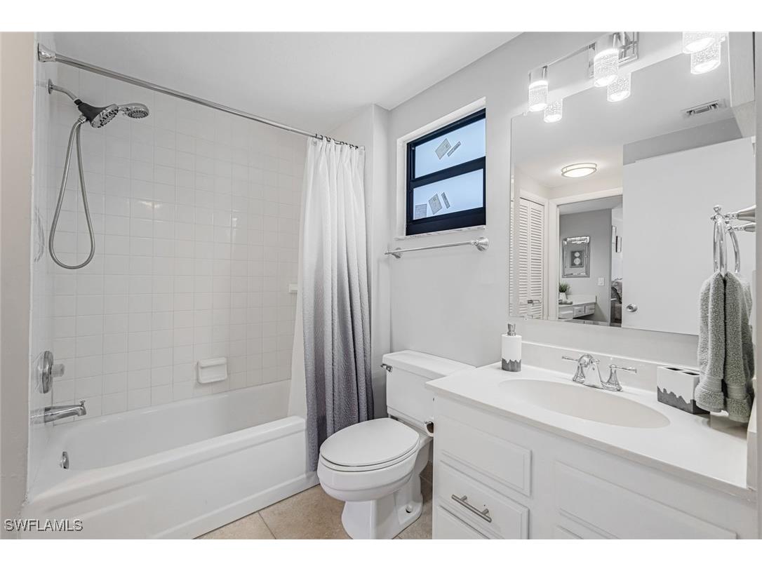 807 River Point Drive #102D Naples FL 34102 225063904 image16