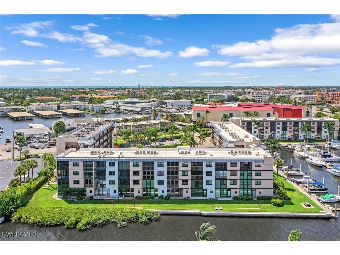 807 River Point Drive #102D Naples FL 34102 225063904 image26