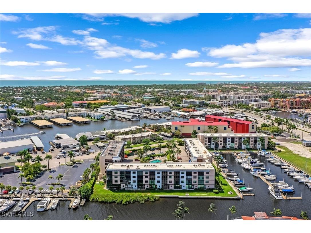 807 River Point Drive #102D Naples FL 34102 225063904 image28