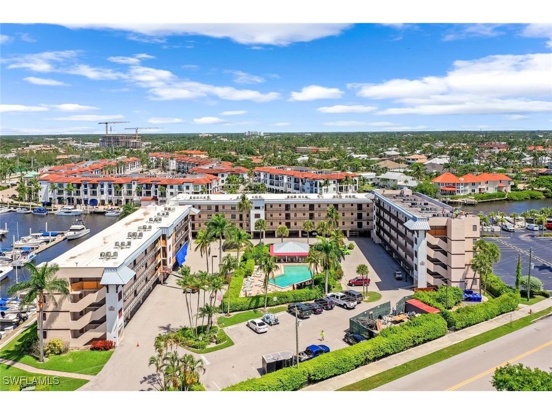 807 River Point Drive #102D Naples FL 34102 225063904 image3