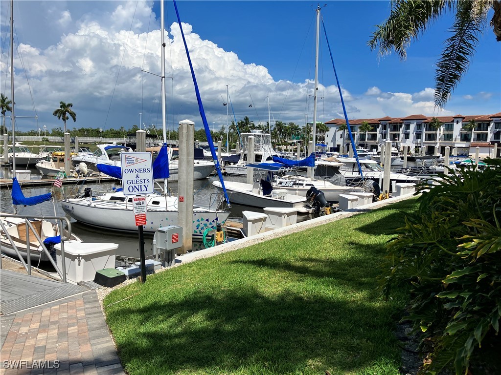 807 River Point Drive #102D Naples FL 34102 225063904 image30