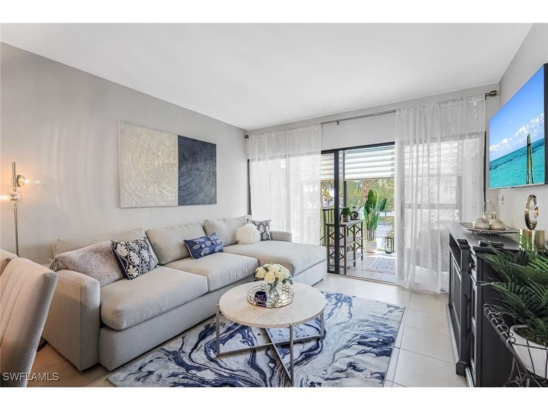 807 River Point Drive #102D Naples FL 34102 225063904 image4