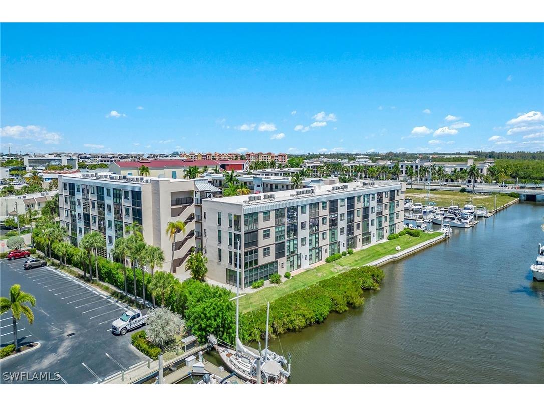 807 River Point Drive #105D Naples FL 34102 224036642 image1