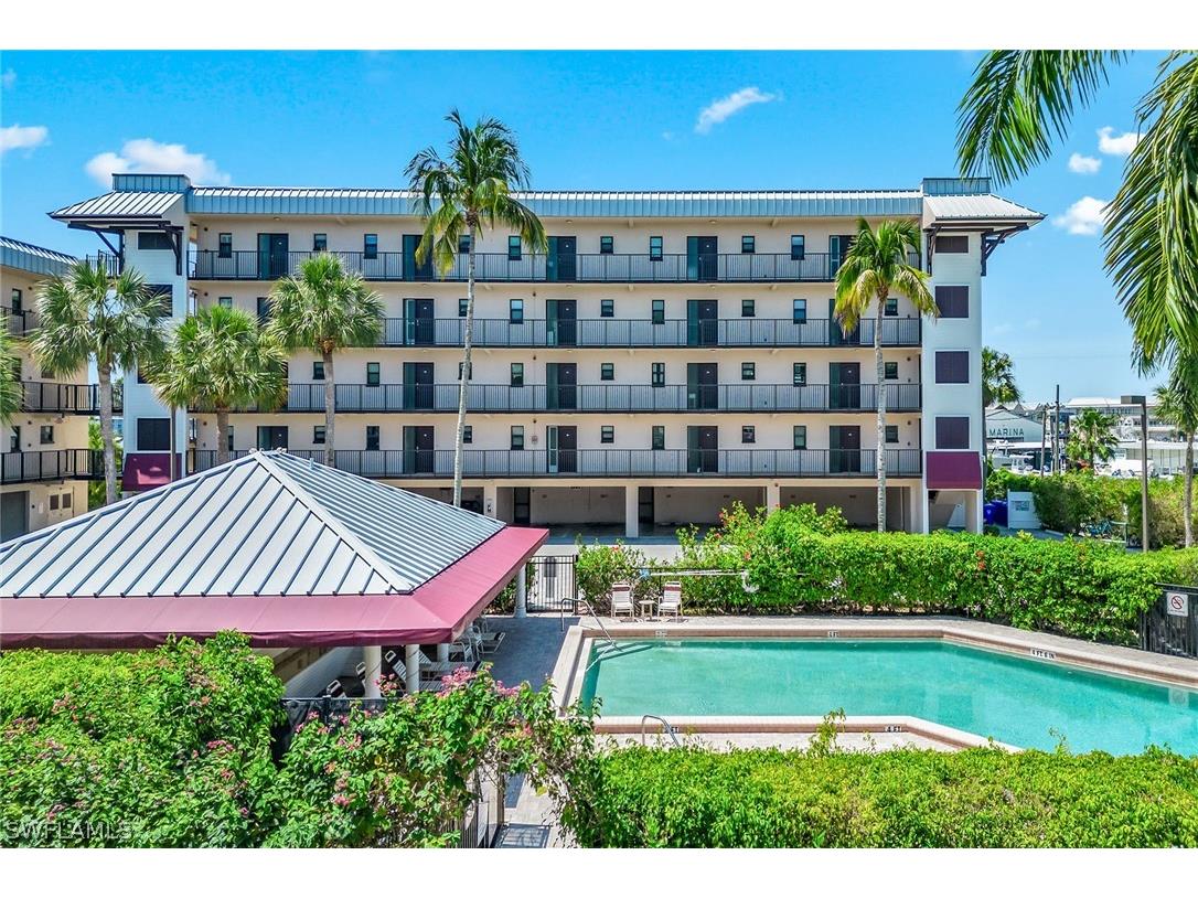 807 River Point Drive #105D Naples FL 34102 224036642 image23