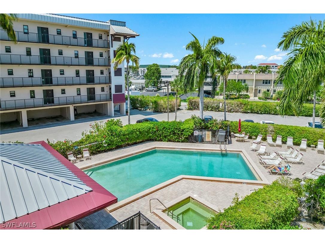 807 River Point Drive #105D Naples FL 34102 224036642 image24