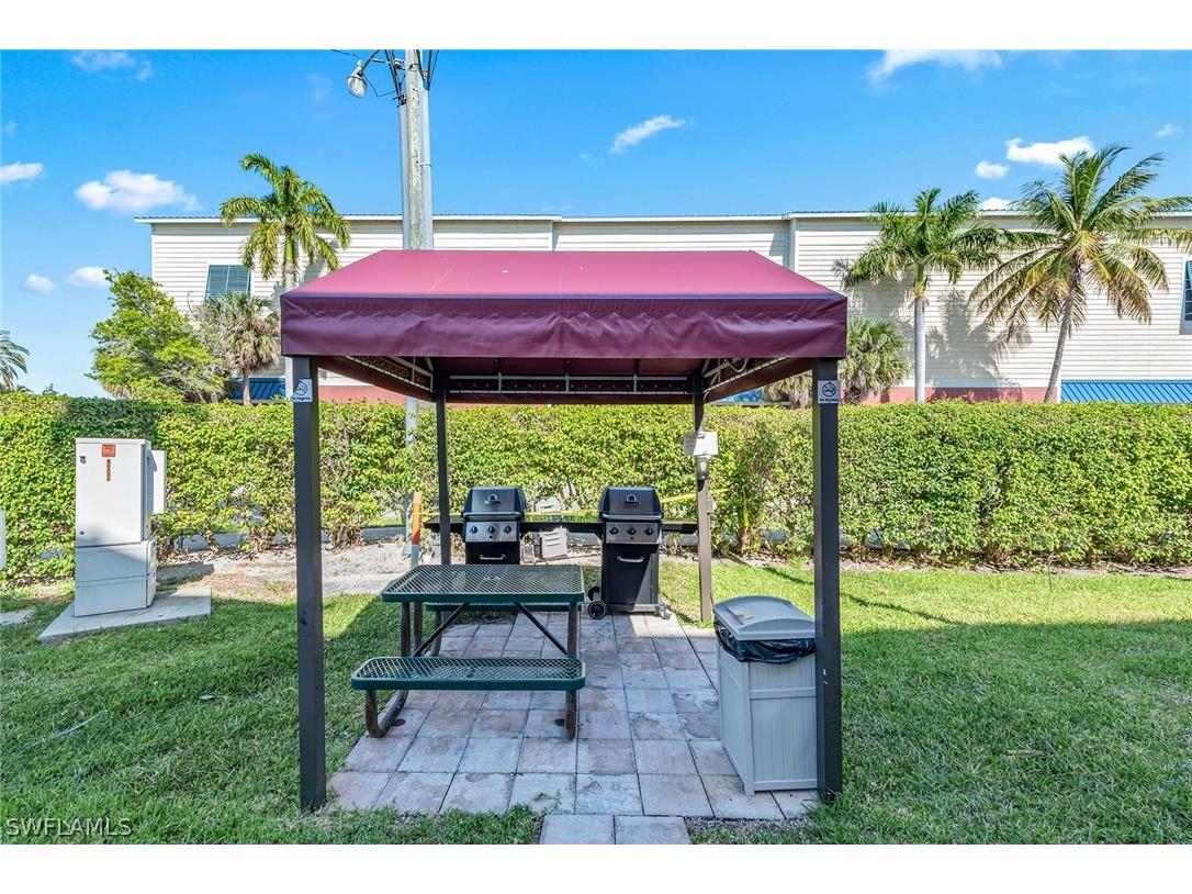 807 River Point Drive #105D Naples FL 34102 224036642 image29
