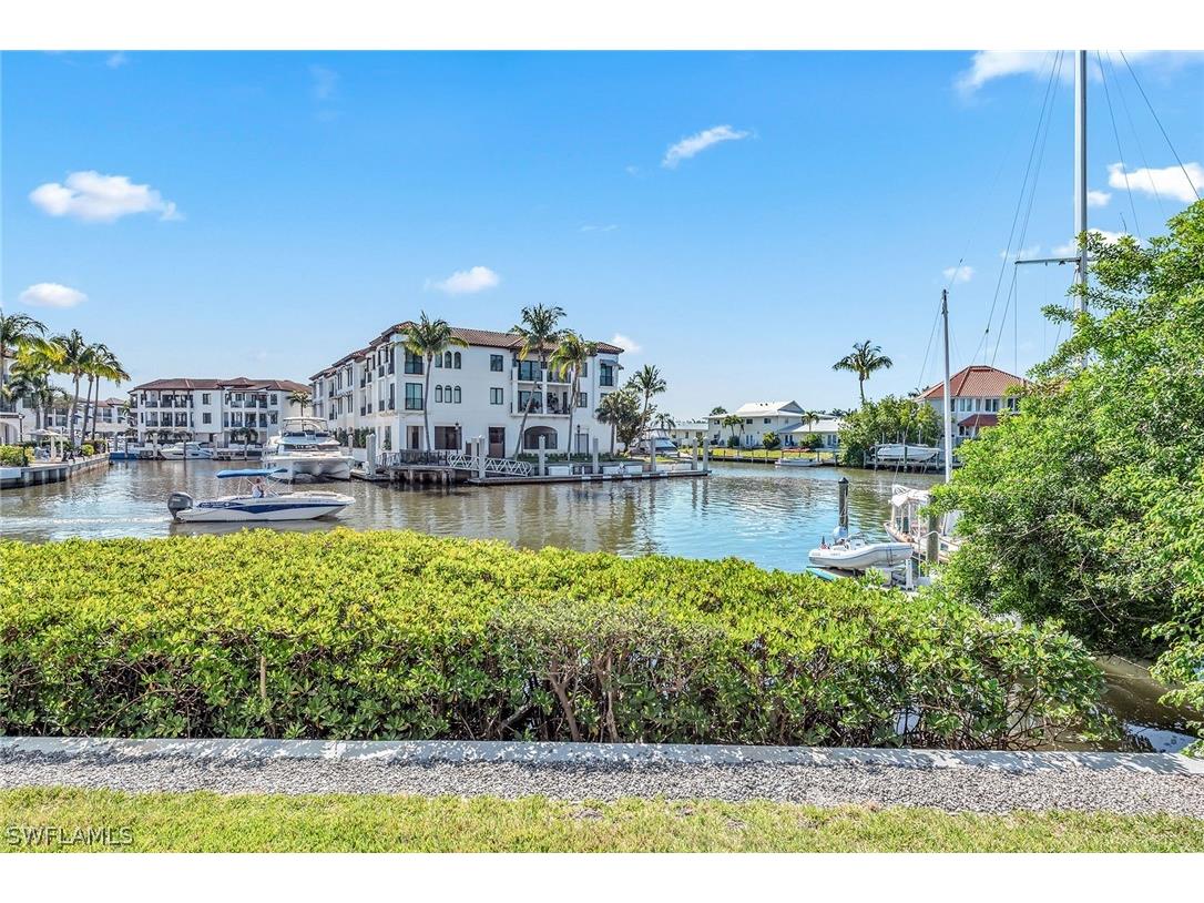 807 River Point Drive #105D Naples FL 34102 224036642 image30