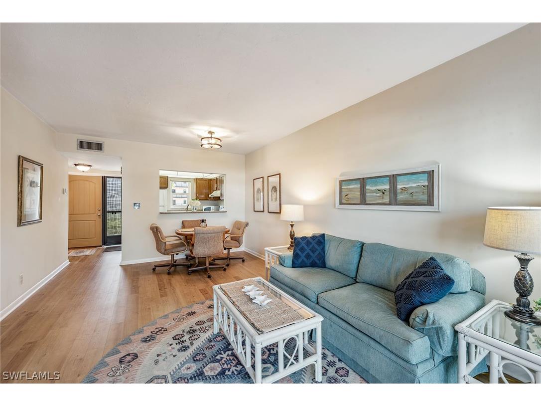 807 River Point Drive #105D Naples FL 34102 224036642 image4